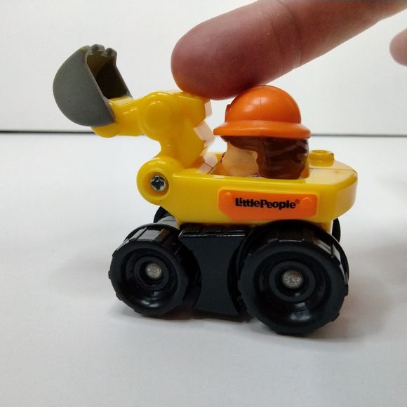 Fisher Price Little People Wheelies Excavator Construction Loader Movable Scoop - Picture 5 of 10